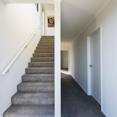 Modern Family Friendly Getaway Villa Dunedin Exterior foto