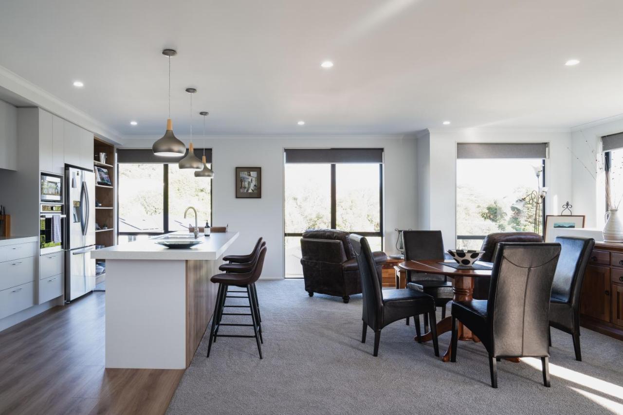 Modern Family Friendly Getaway Villa Dunedin Exterior foto